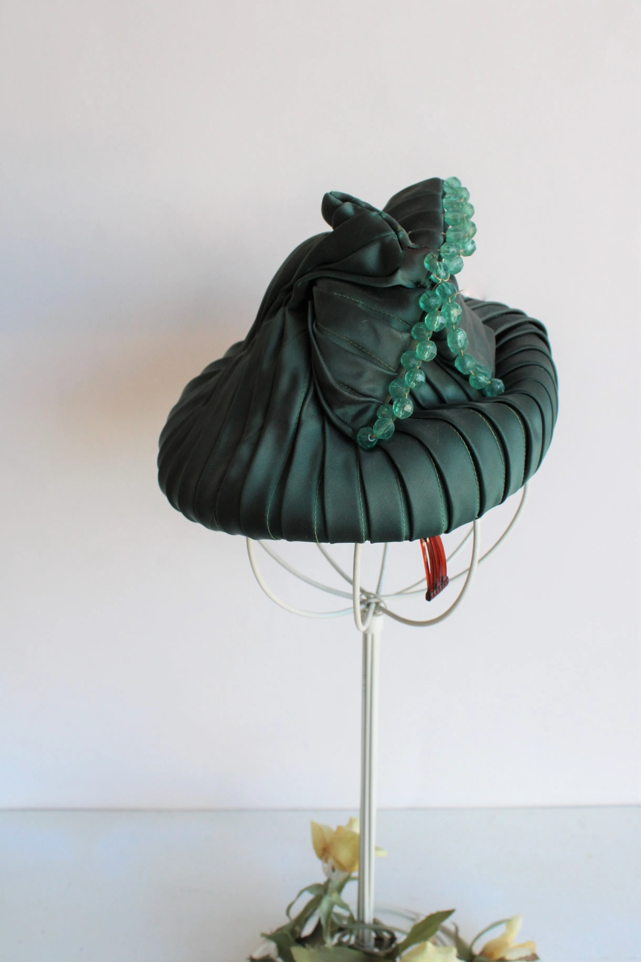 1940s Green Pleated Hat by D Charles