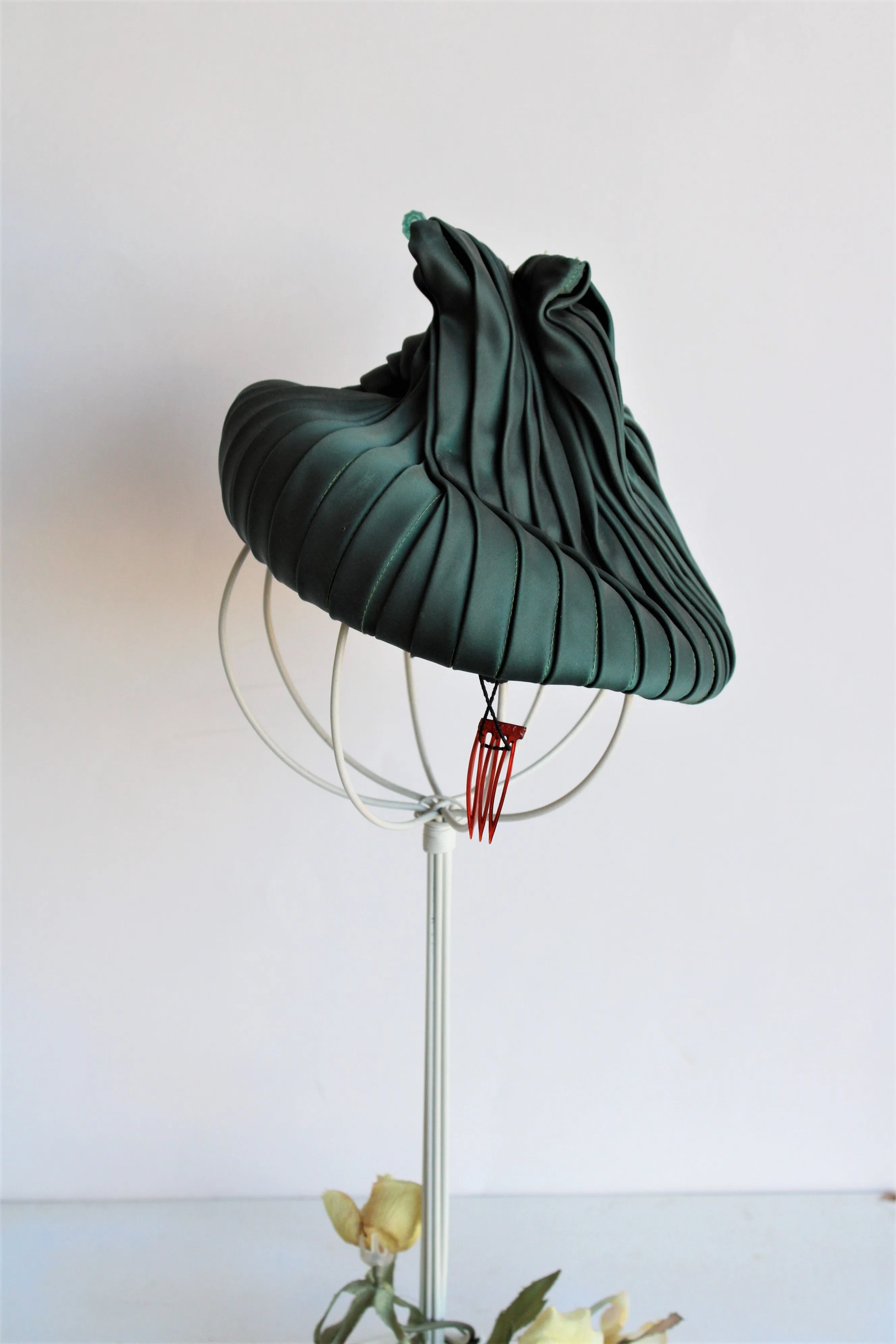 1940s Green Pleated Hat by D Charles