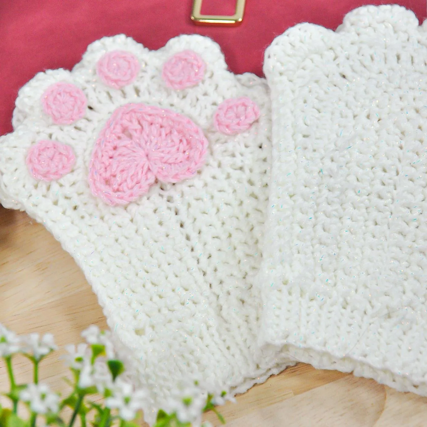 DIY Glow-in-the-Dark Cat Paw Gloves