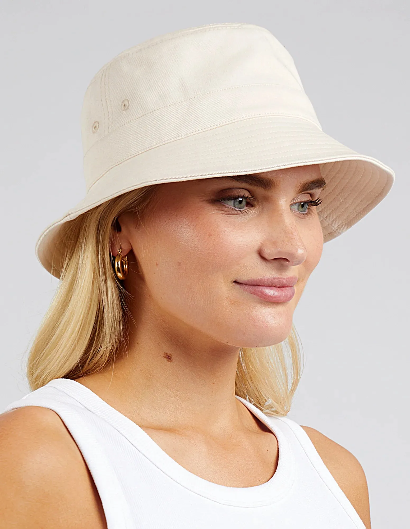 ELM BUCKET HAT - Oat