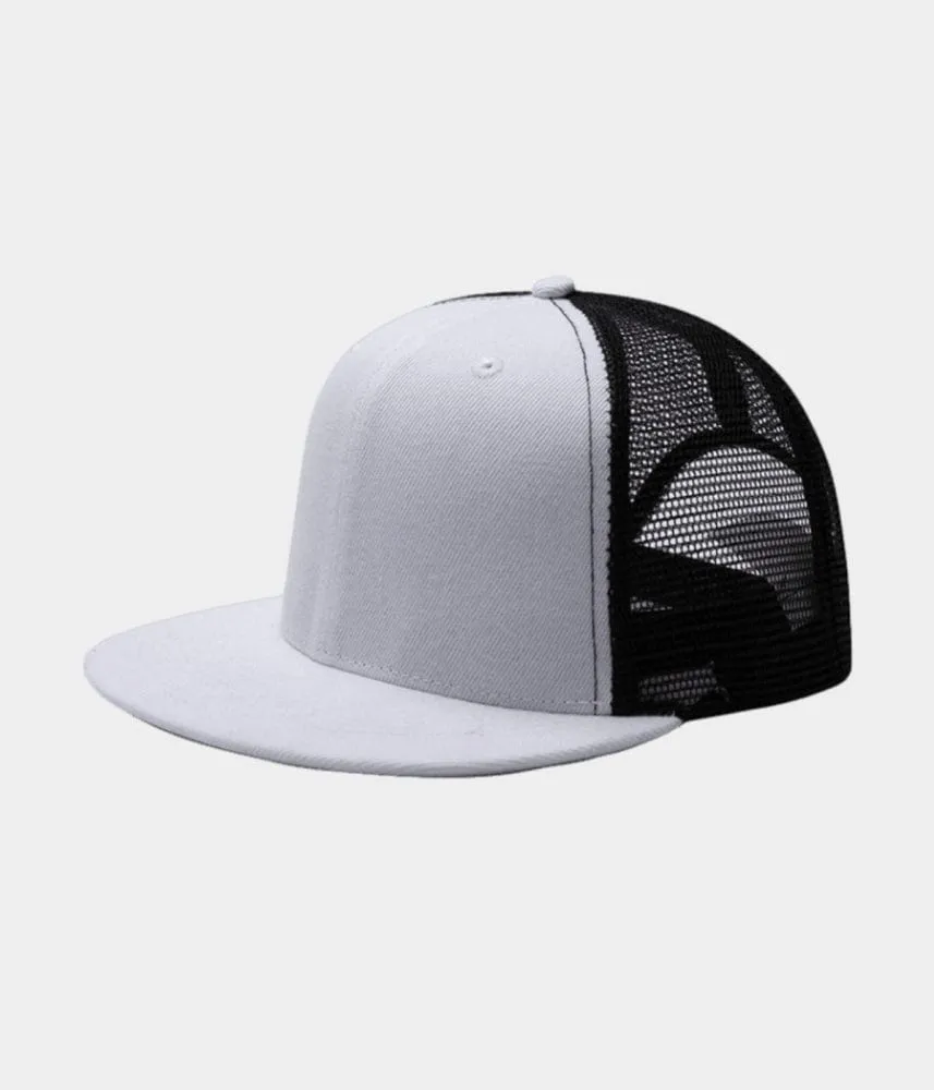 FLAT MESH CAP.