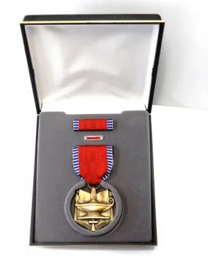 Superior Cadet ROTC Medal Box Set w- Lapel Pin