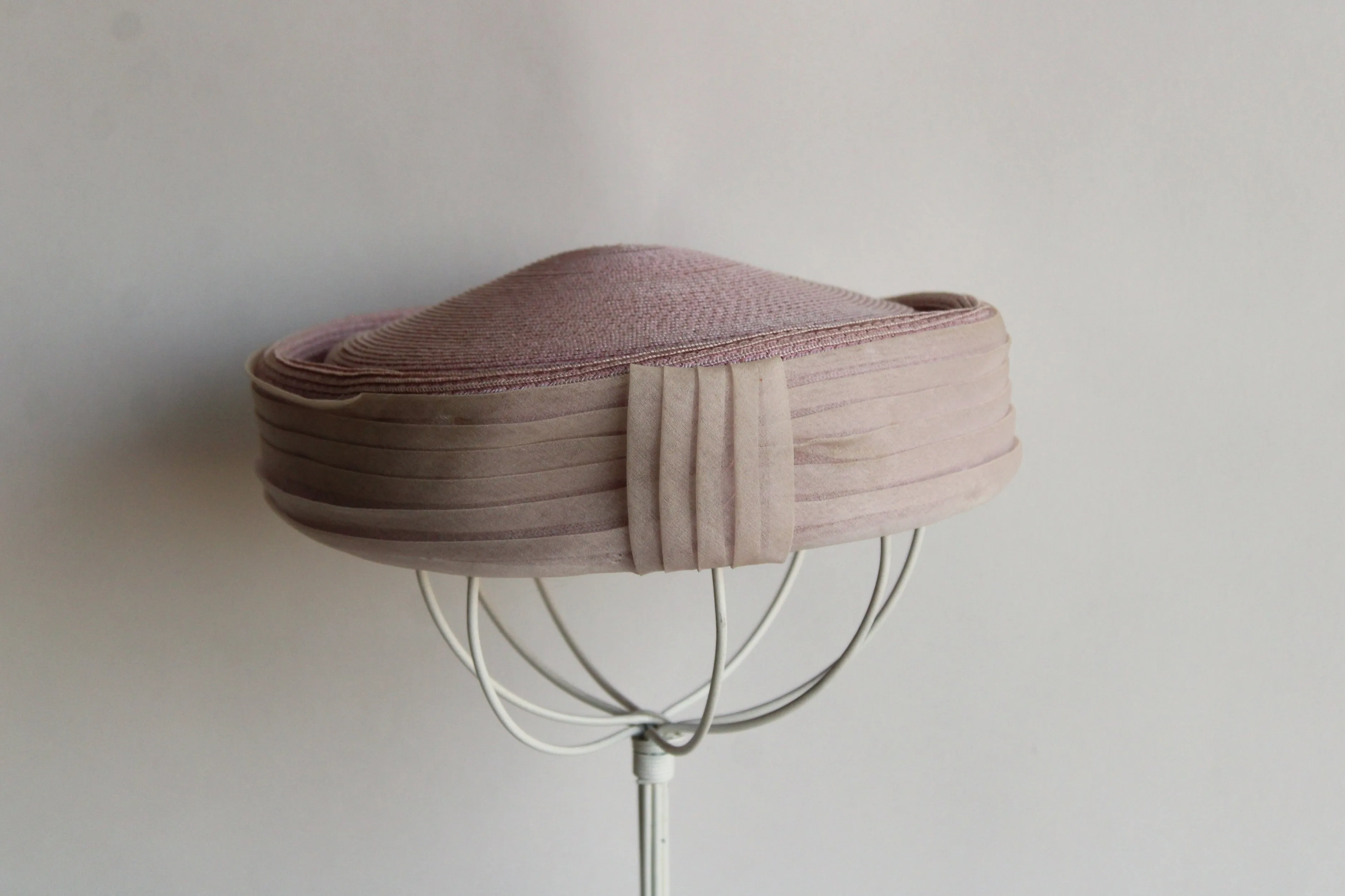 Vintage 1960 Lavender Pillbox Hat