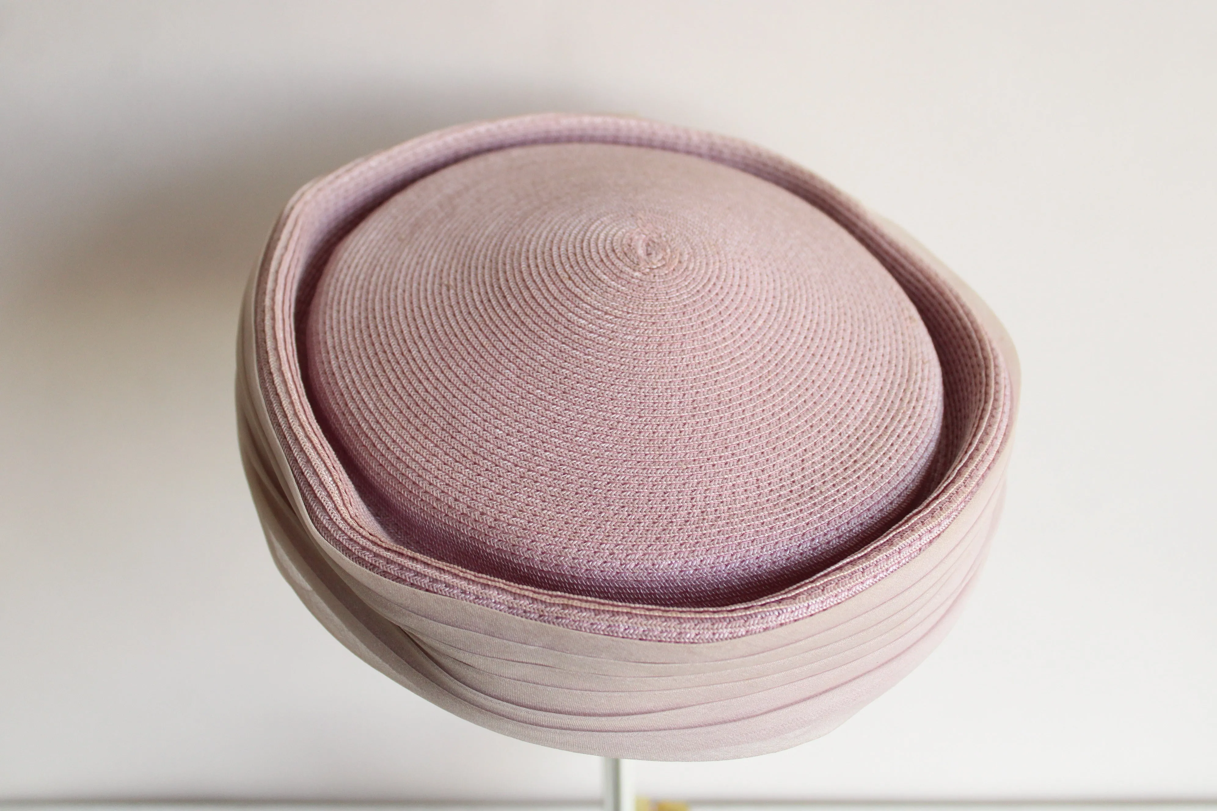 Vintage 1960 Lavender Pillbox Hat